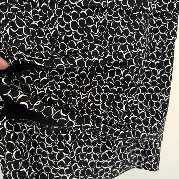 WHBM Instantly Slimming Strapless Sheath Dress Size 8 Tiered Stretch Black White - Picture 4 of 15